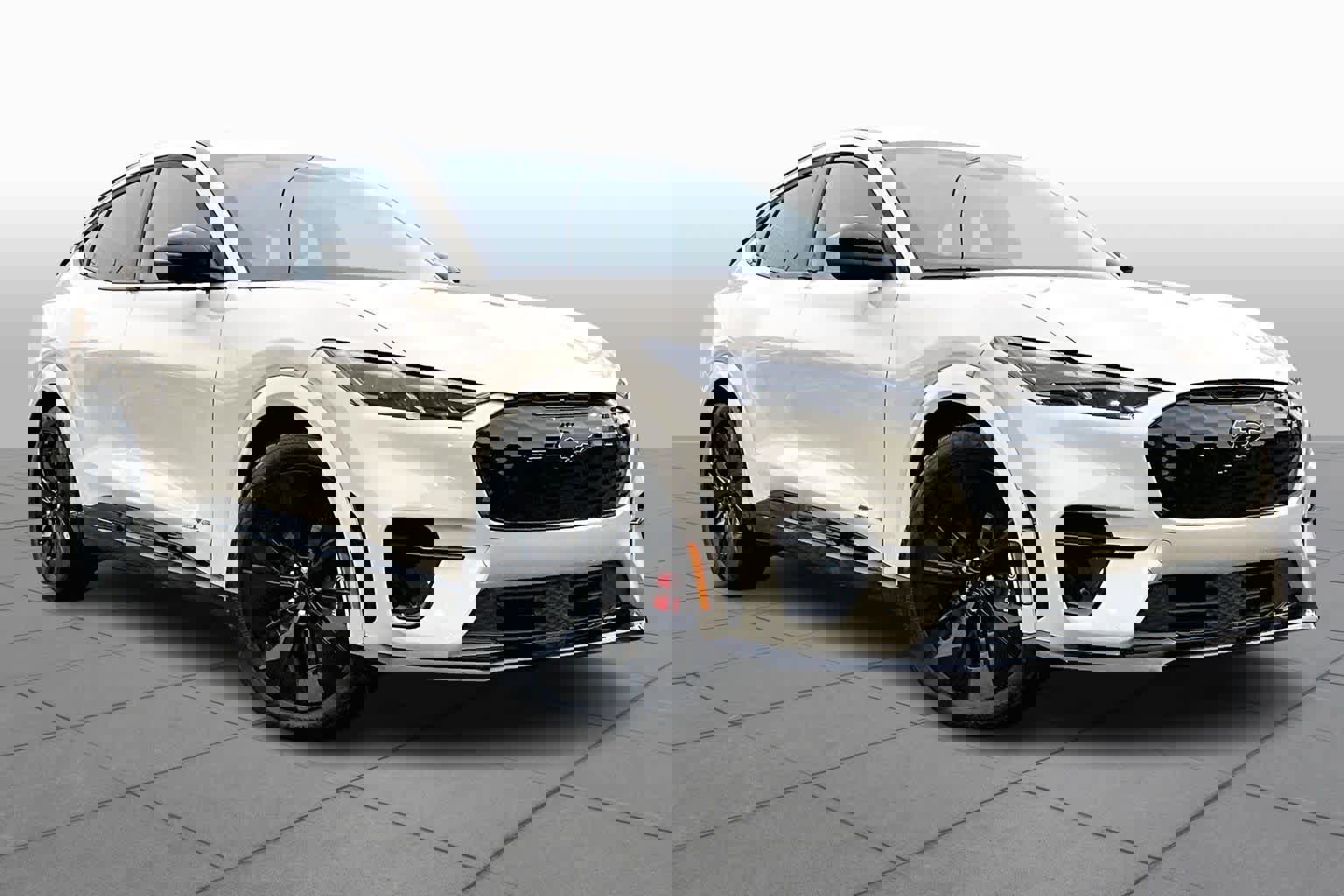 Certified 2025 Ford Mustang Mach-E GT image 2