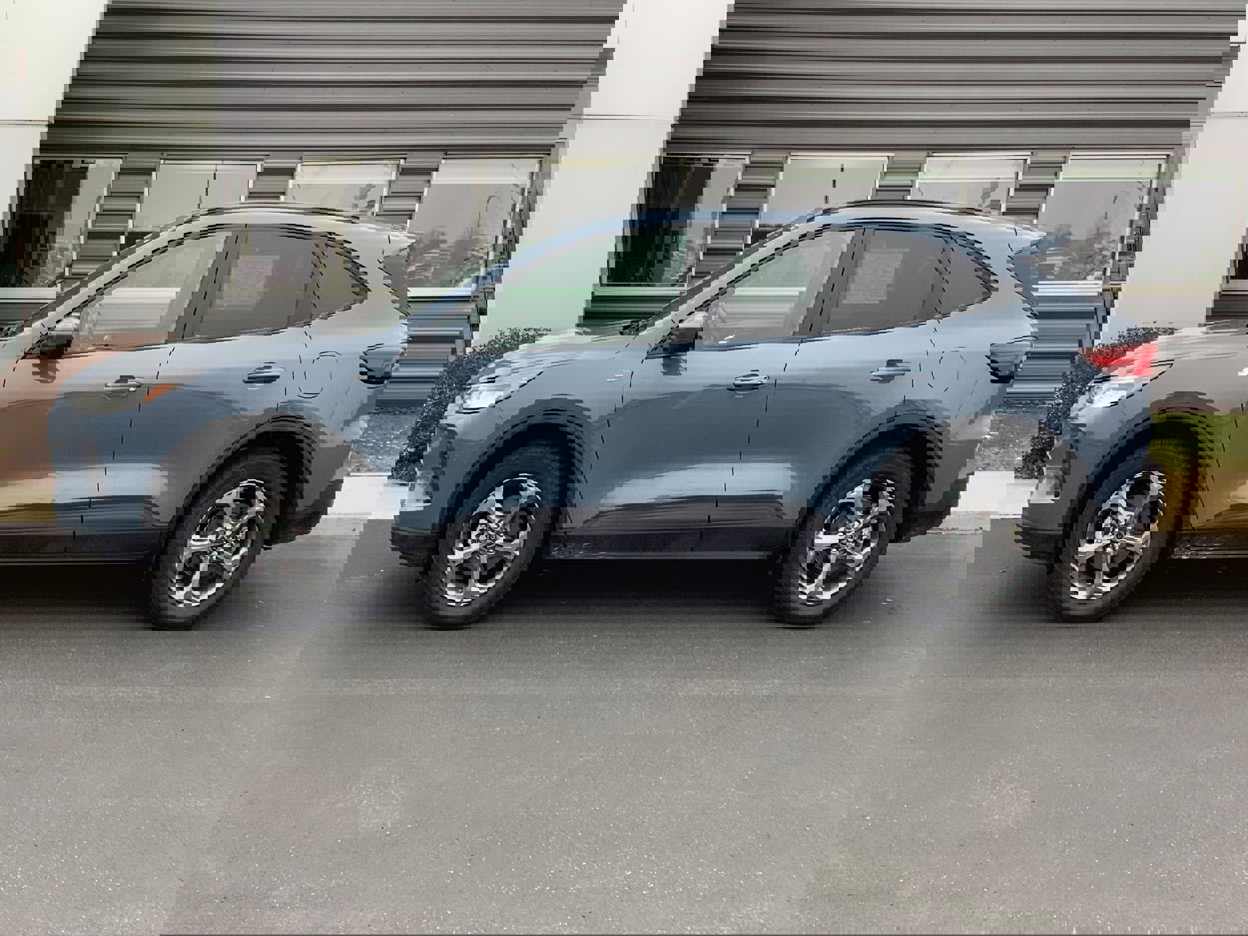 Certified 2025 Ford Escape ST-Line Elite w/ Tech Pack #1 image 2