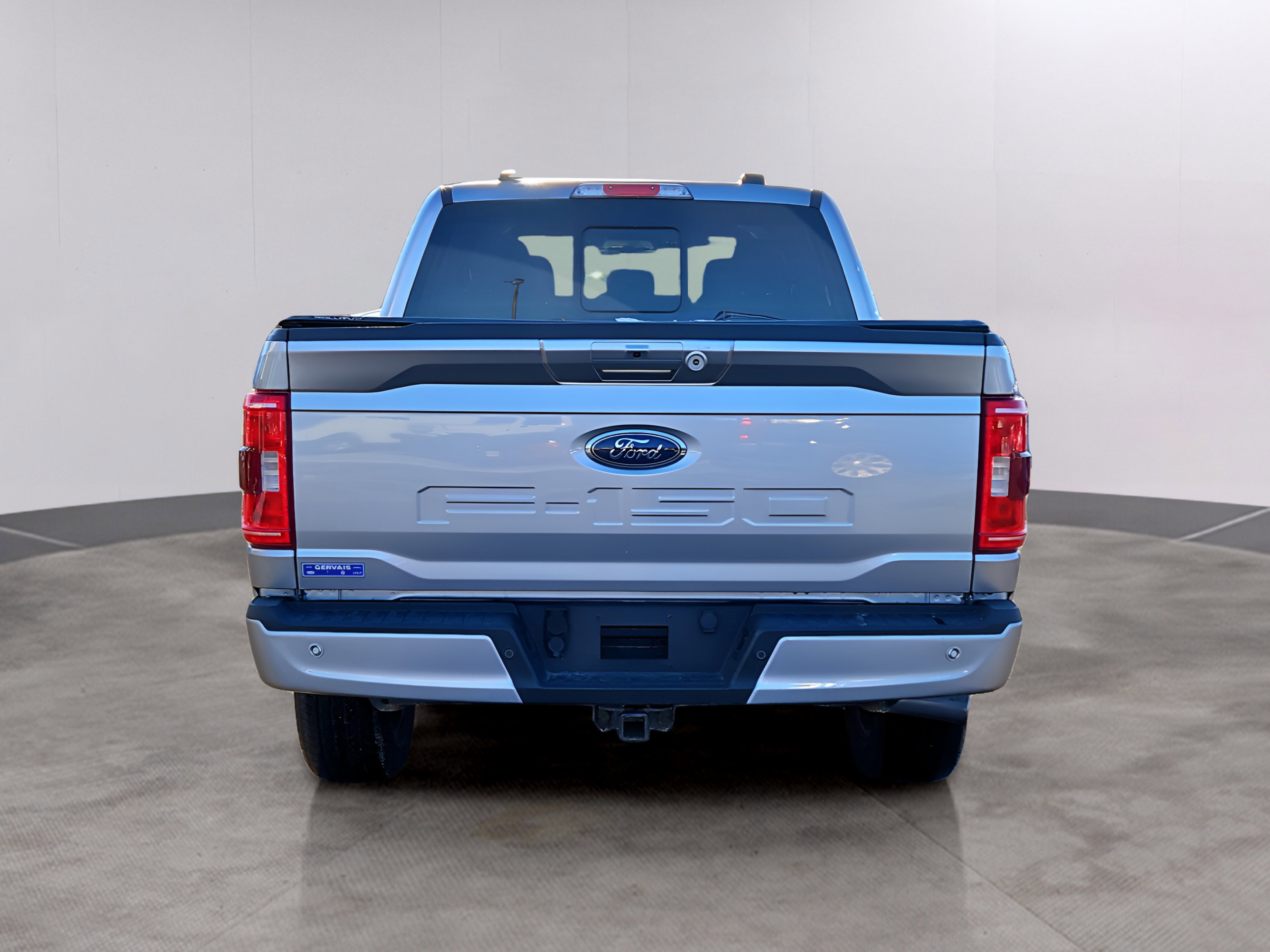 Certified 2022 Ford F150 XLT w/ Equipment Group 302A High image 3