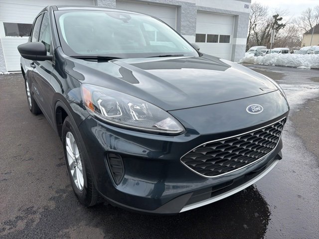 Certified 2022 Ford Escape SE w/ Convenience Package image 2
