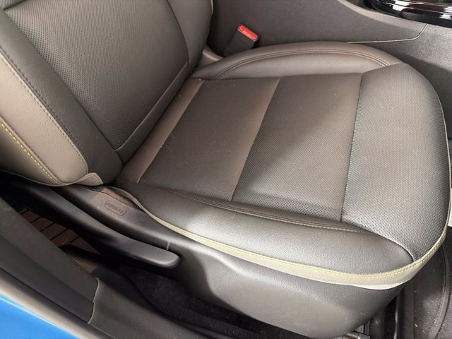 Used 2025 Chevrolet Trax ACTIV w/ Sunroof Package FWD image 28