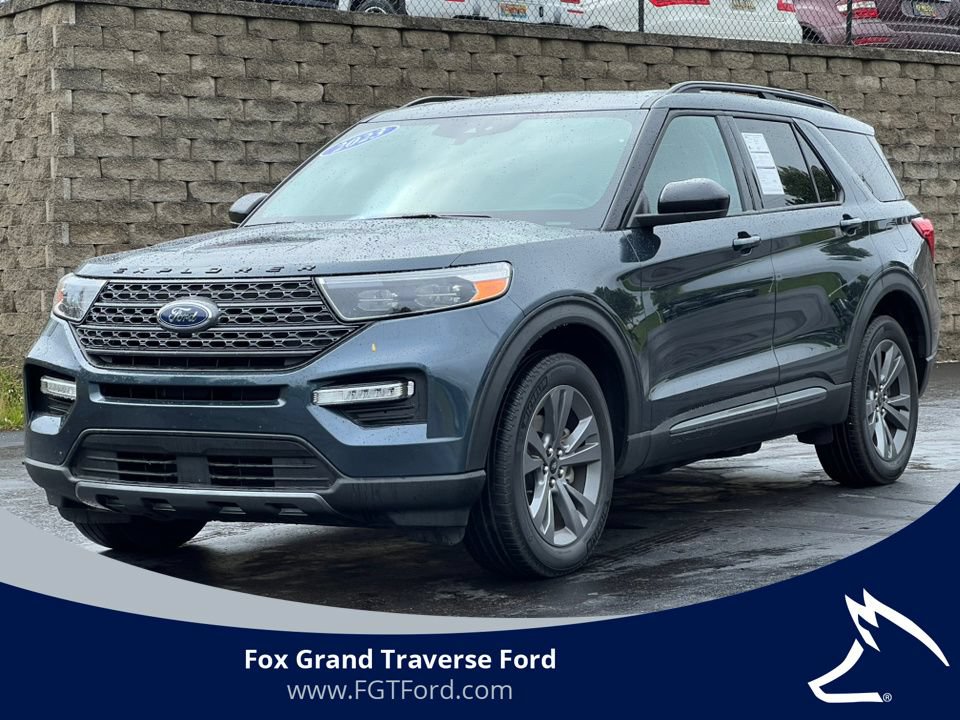 Certified 2023 Ford Explorer XLT w/ Equipment Group 202A AWD/4WD image 1