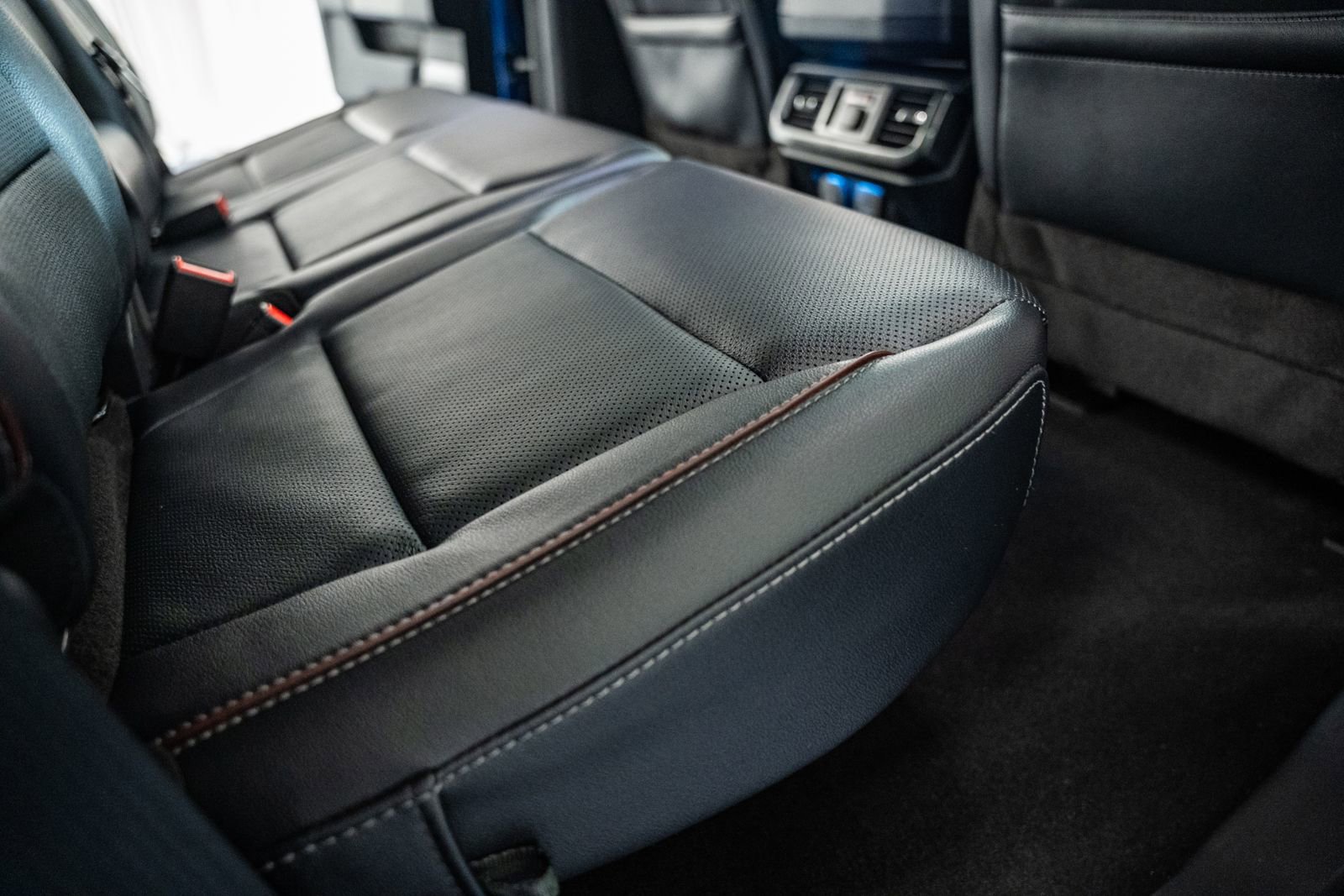 Certified 2023 Ford F150 Lariat w/ Equipment Group 502A High image 42