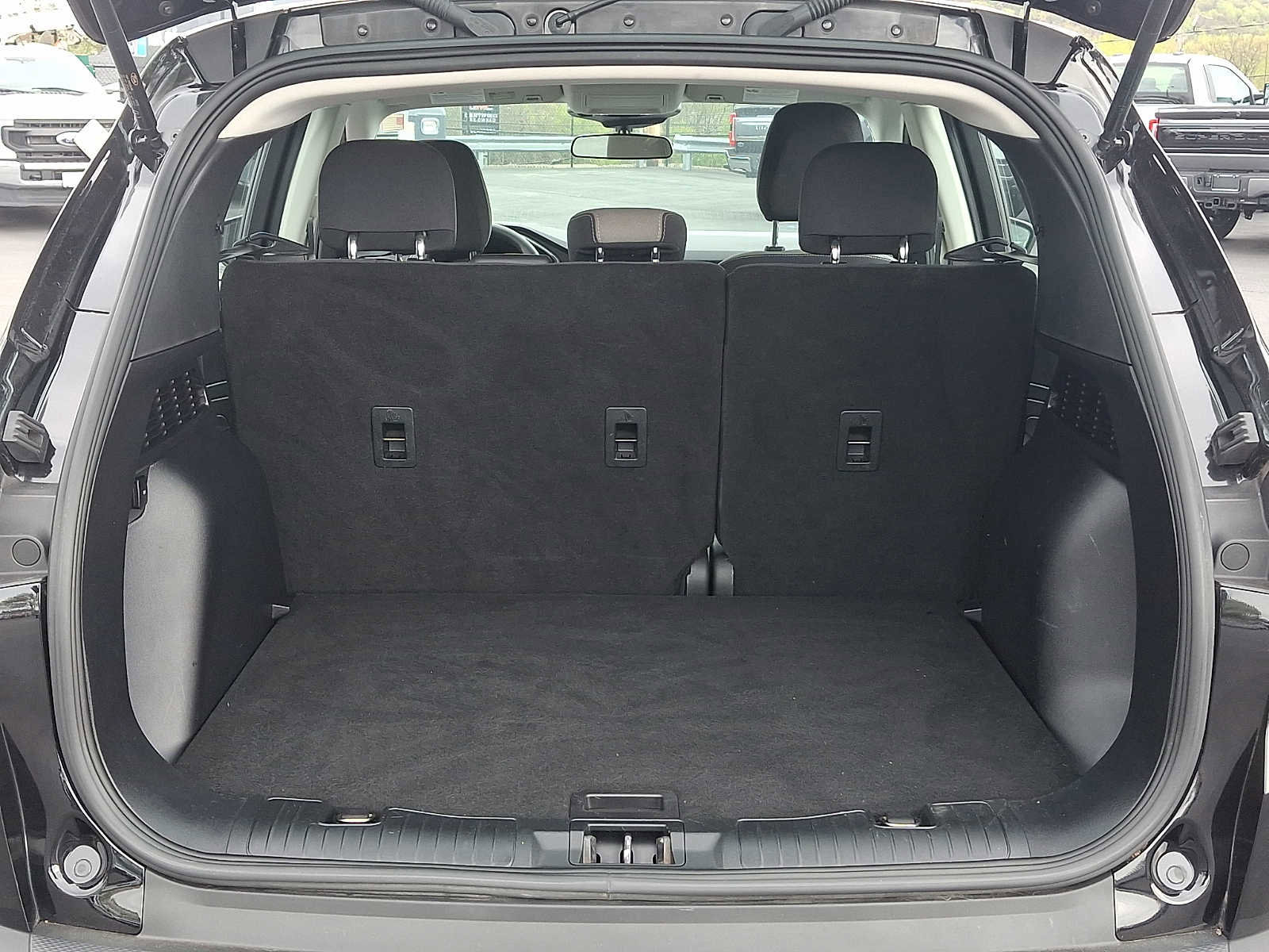 Certified 2022 Ford Escape S image 25