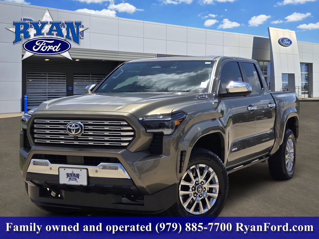 Used 2024 Toyota Tacoma Limited AWD/4WD image 1