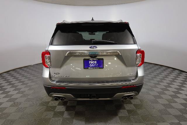 Certified 2023 Ford Explorer Platinum w/ Premium Technology Package AWD/4WD image 7