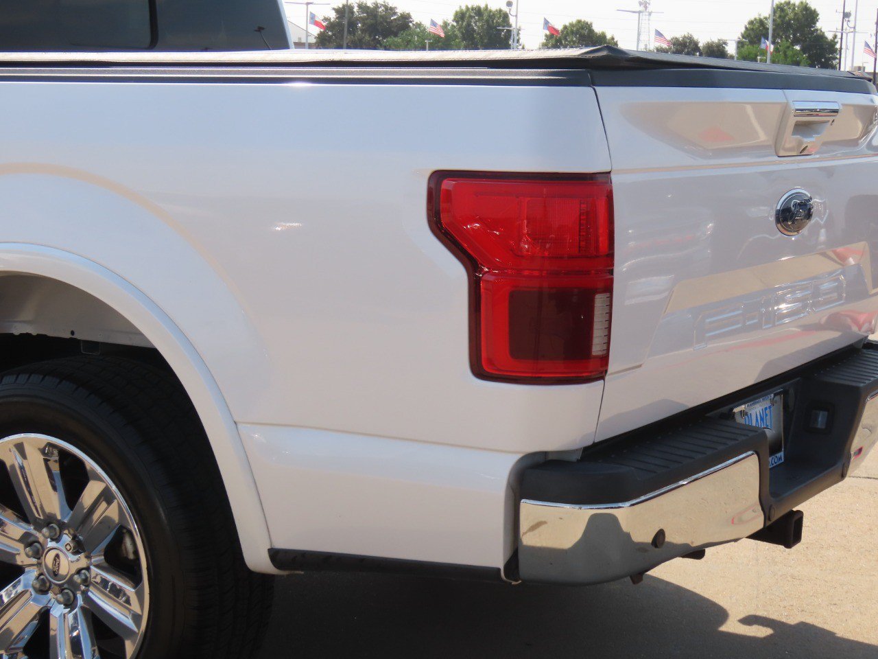 Certified 2018 Ford F150 Lariat w/ Equipment Group 502A Luxury RWD image 15