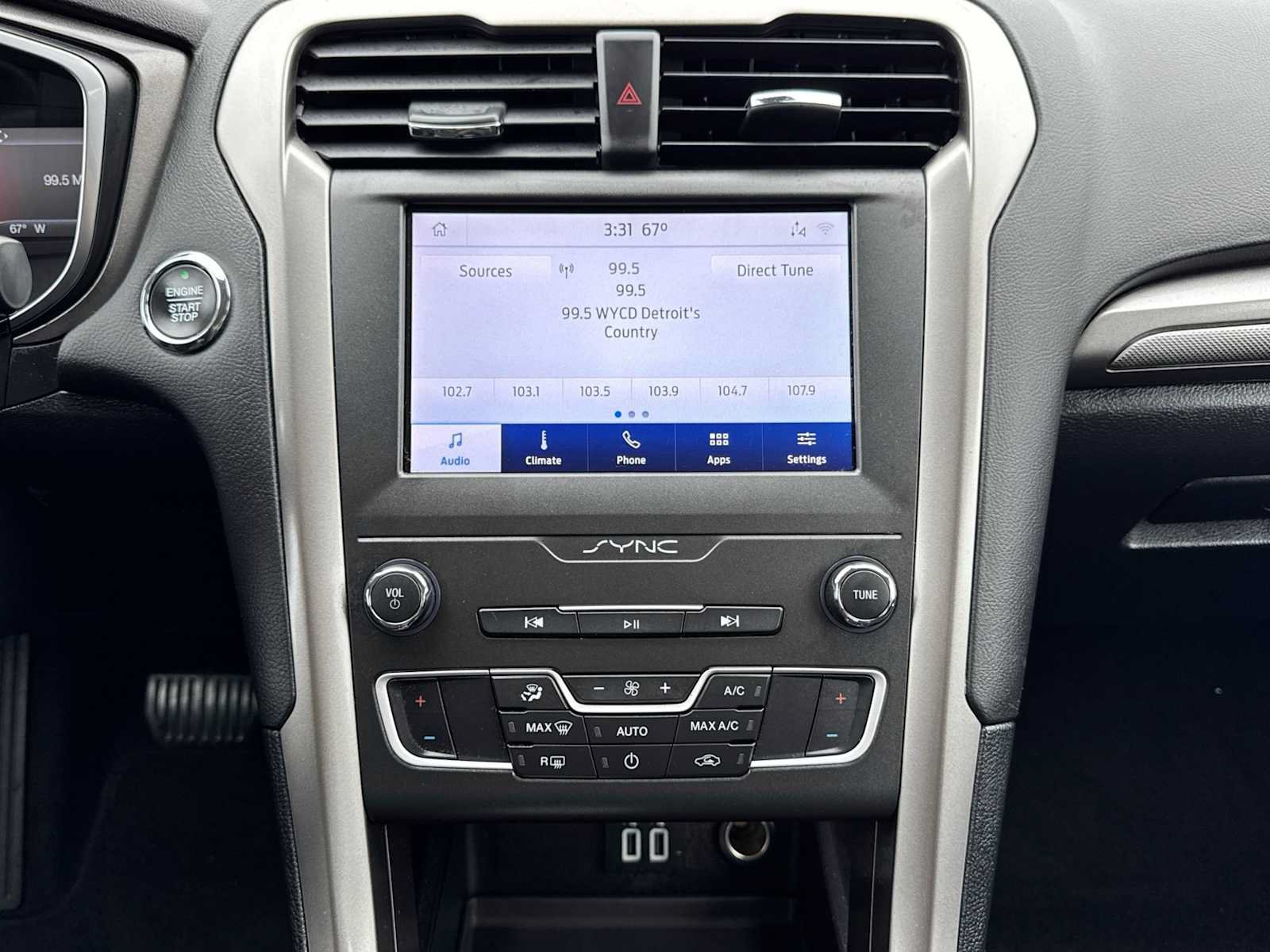 Certified 2020 Ford Fusion SE FWD image 27