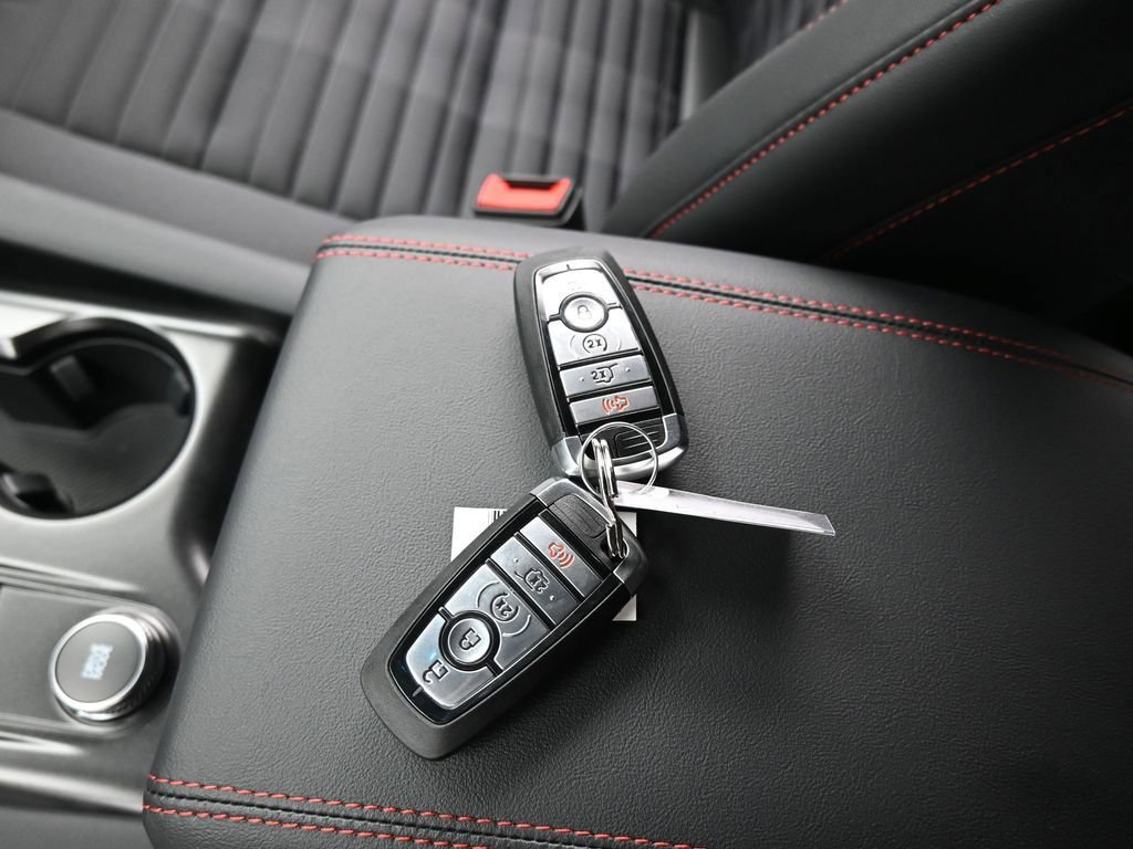 Certified 2025 Ford Explorer ST-Line w/ Premium Package image 17