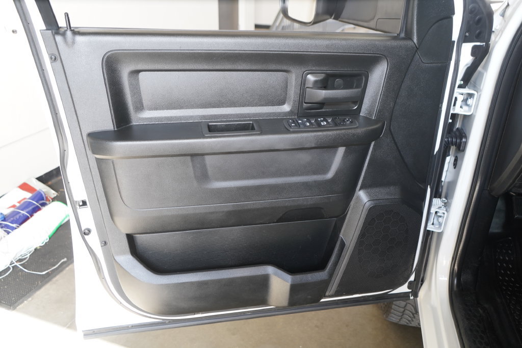 Used 2022 RAM 3500 Tradesman w/ Chrome Appearance Group AWD/4WD image 17