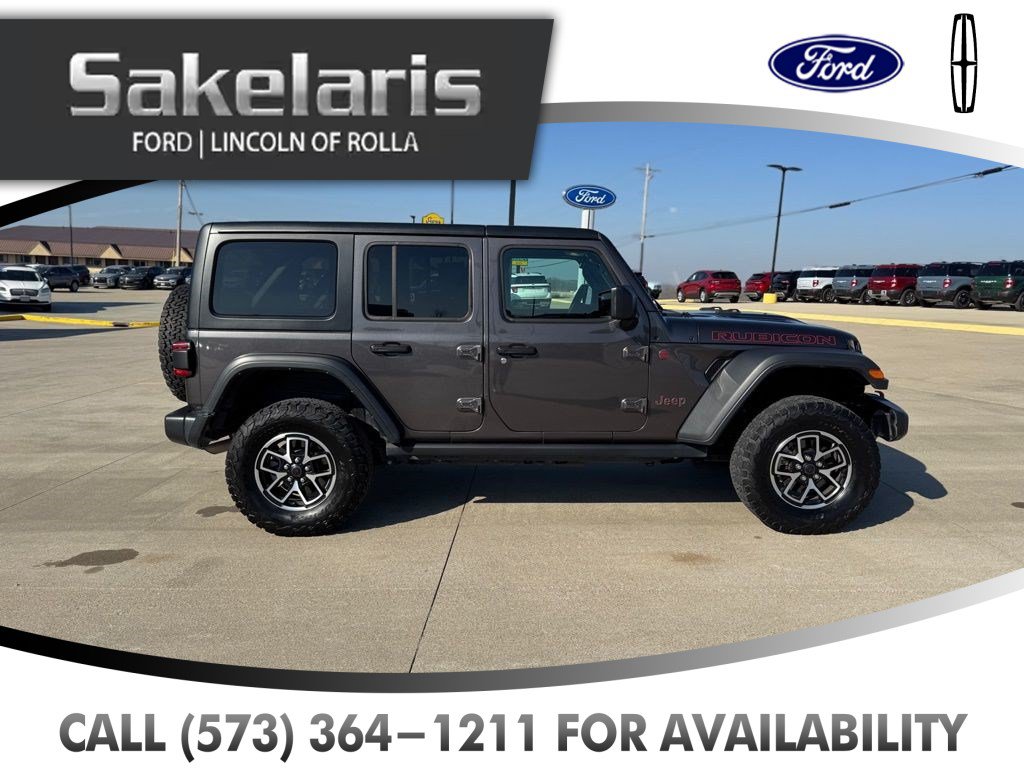 Used 2025 Jeep Wrangler Unlimited Rubicon AWD/4WD image 3