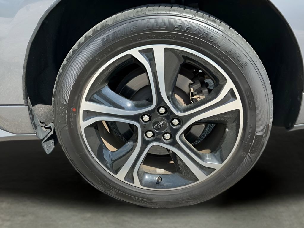 Certified 2022 Ford Edge ST image 25