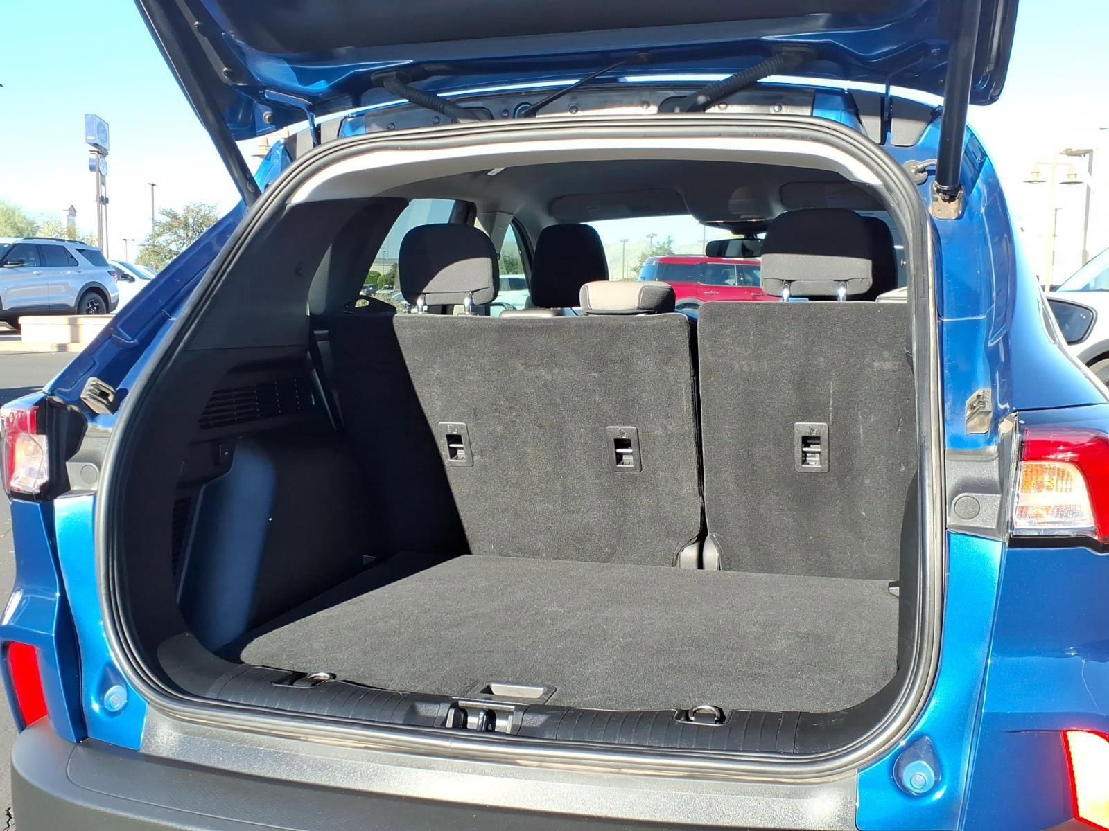 Certified 2022 Ford Escape SE w/ SE Sport Appearance Package image 16