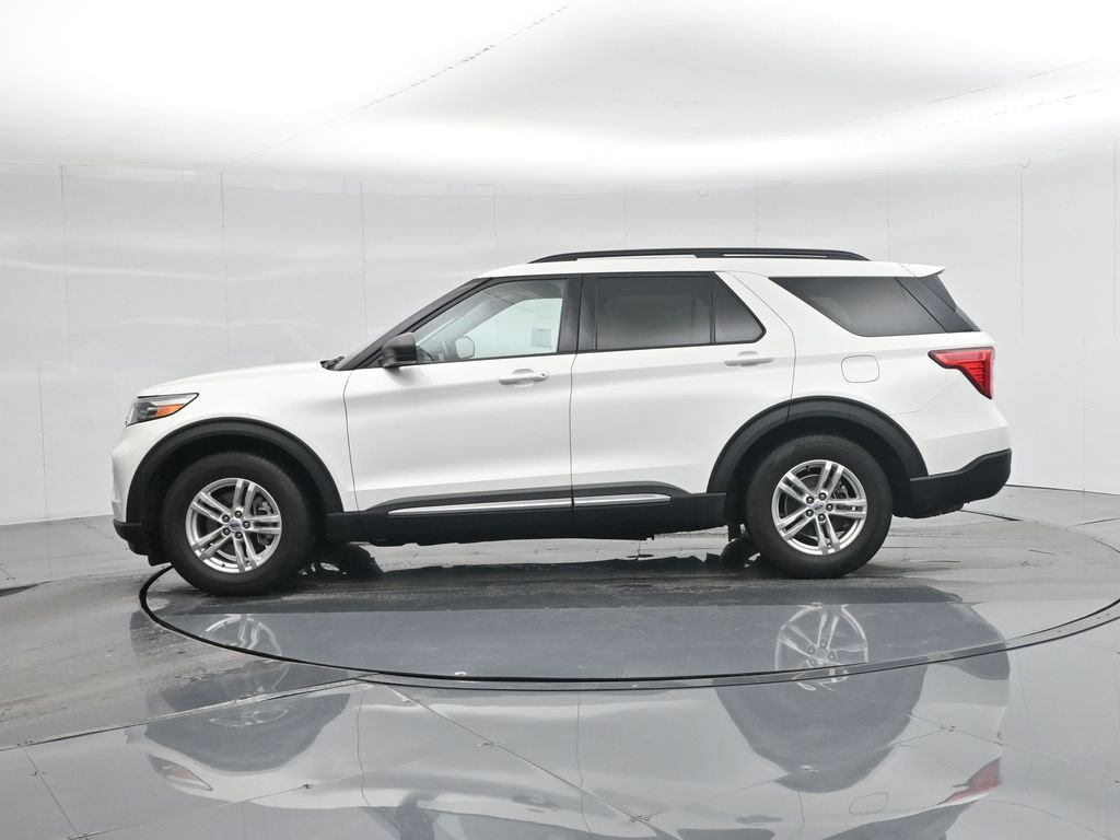 Certified 2022 Ford Explorer XLT w/ Equipment Group 202A image 36