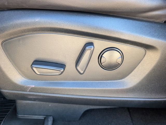 Certified 2022 Ford Explorer XLT w/ Equipment Group 202A image 24