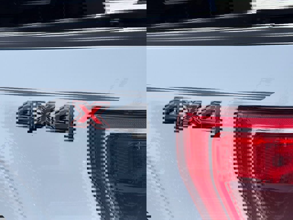 Certified 2022 Ford F150 XLT w/ Equipment Group 302A High image 20