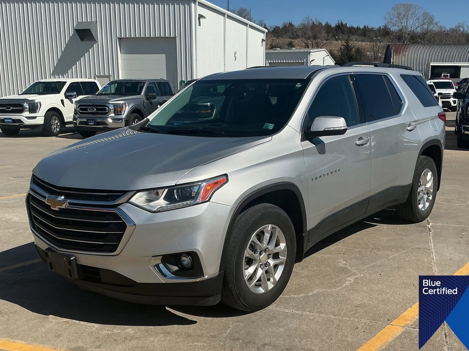 Used 2021 Chevrolet Traverse LT