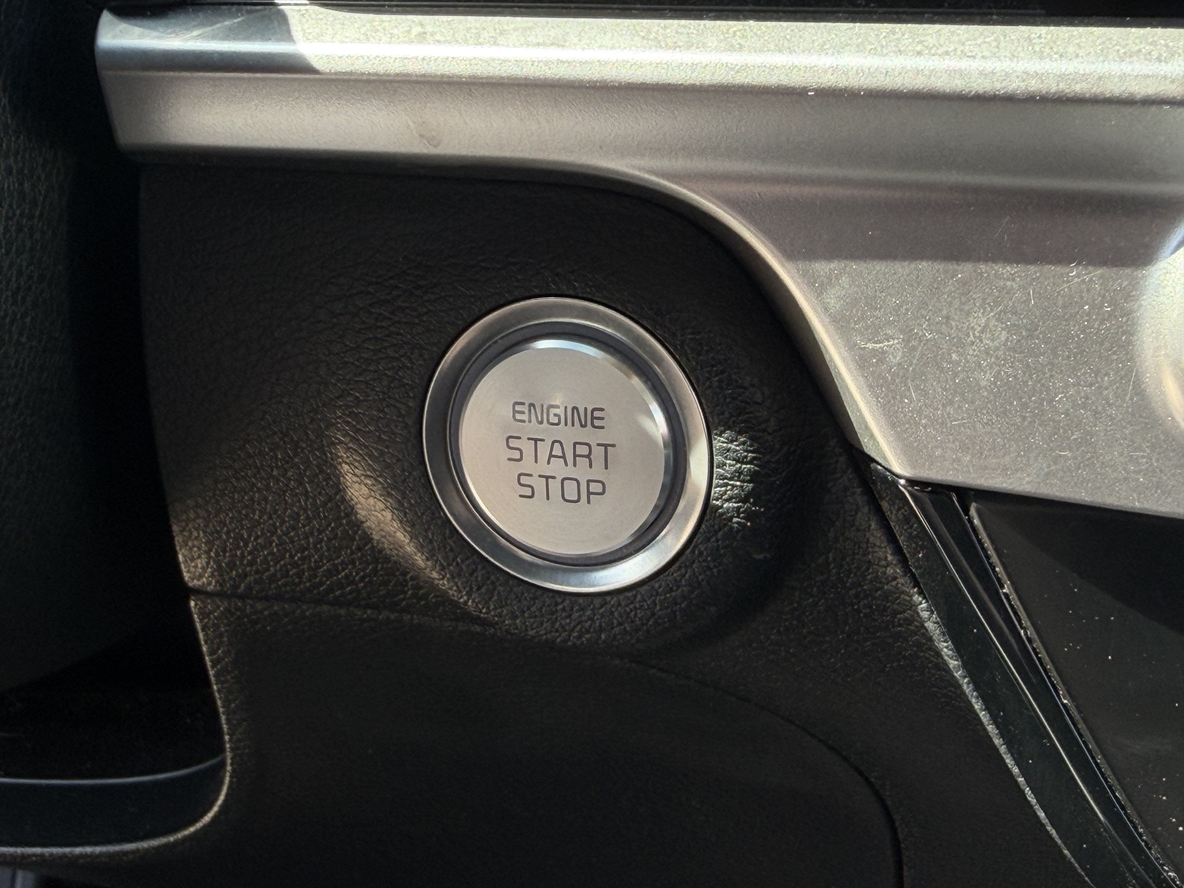 Used 2025 Kia Telluride S AWD/4WD image 23