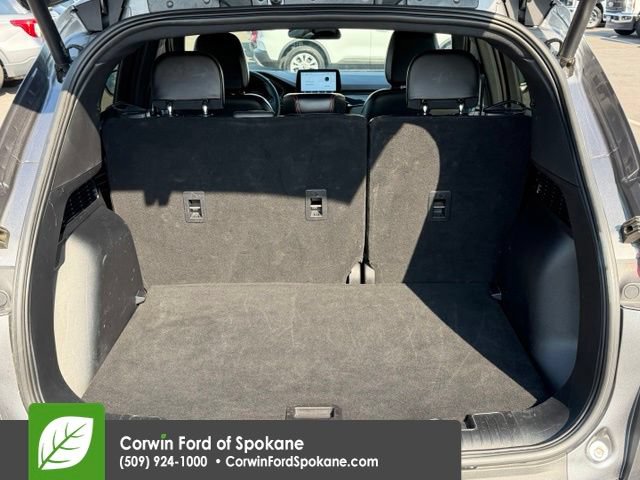 Certified 2025 Ford Escape ST-Line Select AWD/4WD image 19