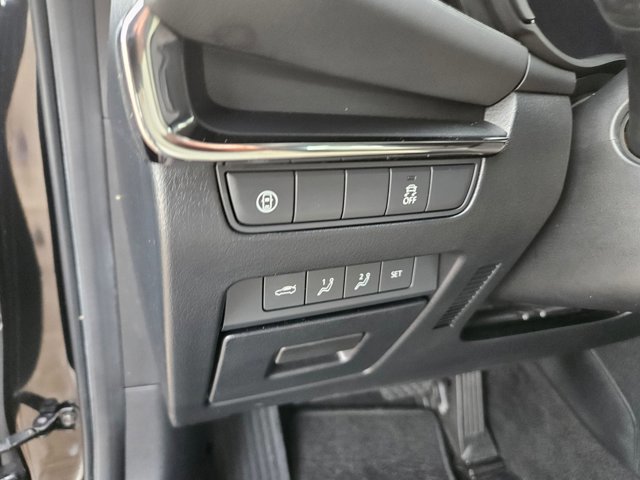 Used 2019 MAZDA MAZDA3 Sedan w/ Preferred Package image 24