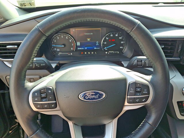 Certified 2023 Ford Explorer XLT w/ Equipment Group 202A AWD/4WD image 8