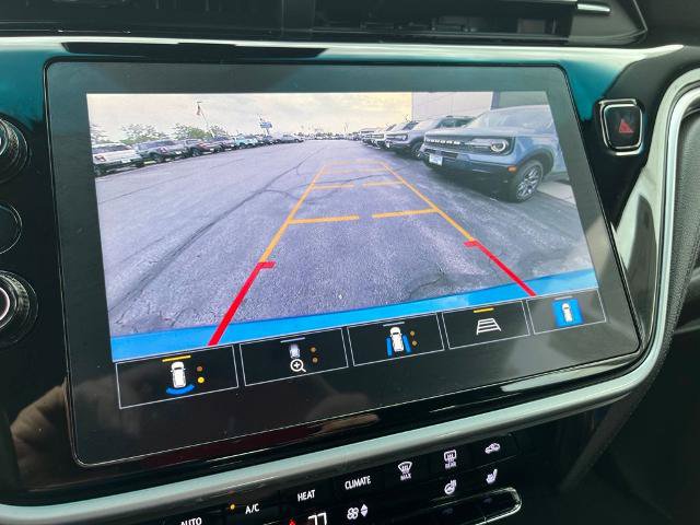 Used 2022 Chevrolet Bolt LT w/ Infotainment Package FWD image 30