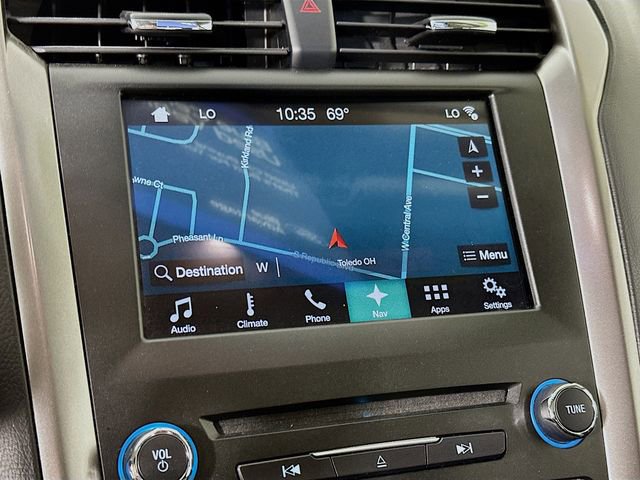 Certified 2017 Ford Fusion SE w/ Equipment Group 202A image 19