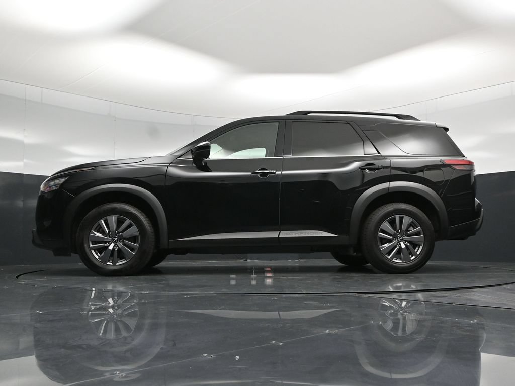Used 2025 Nissan Pathfinder SV FWD image 58
