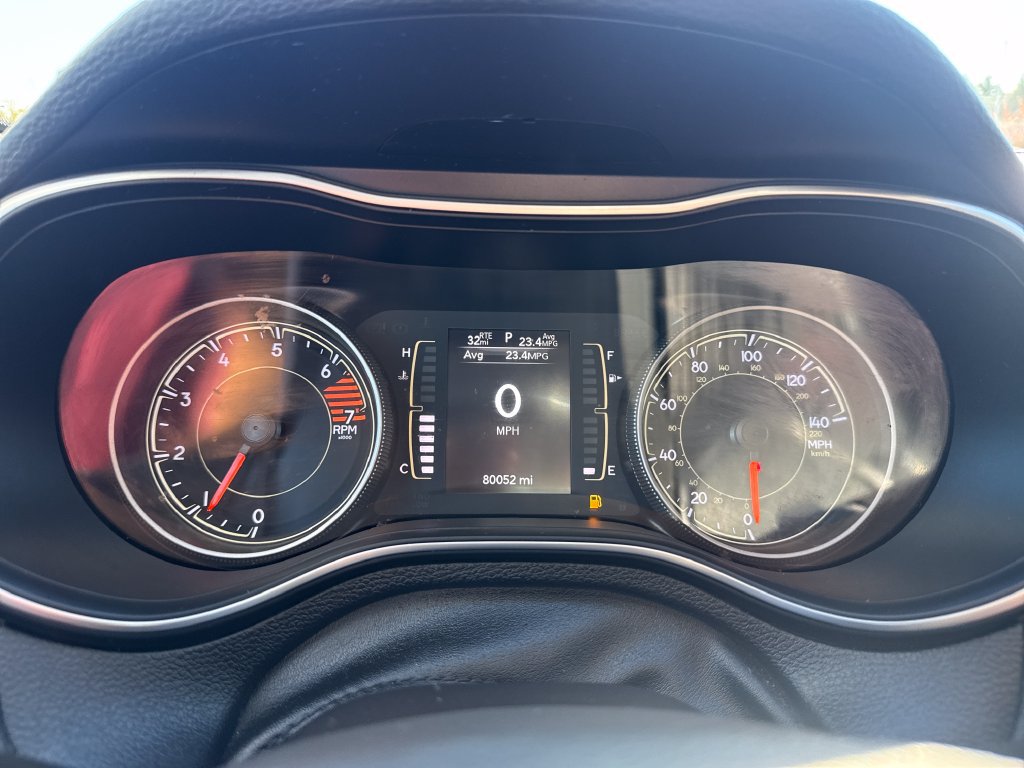 Used 2020 Jeep Cherokee Latitude Plus w/ Cold Weather Group AWD/4WD image 21