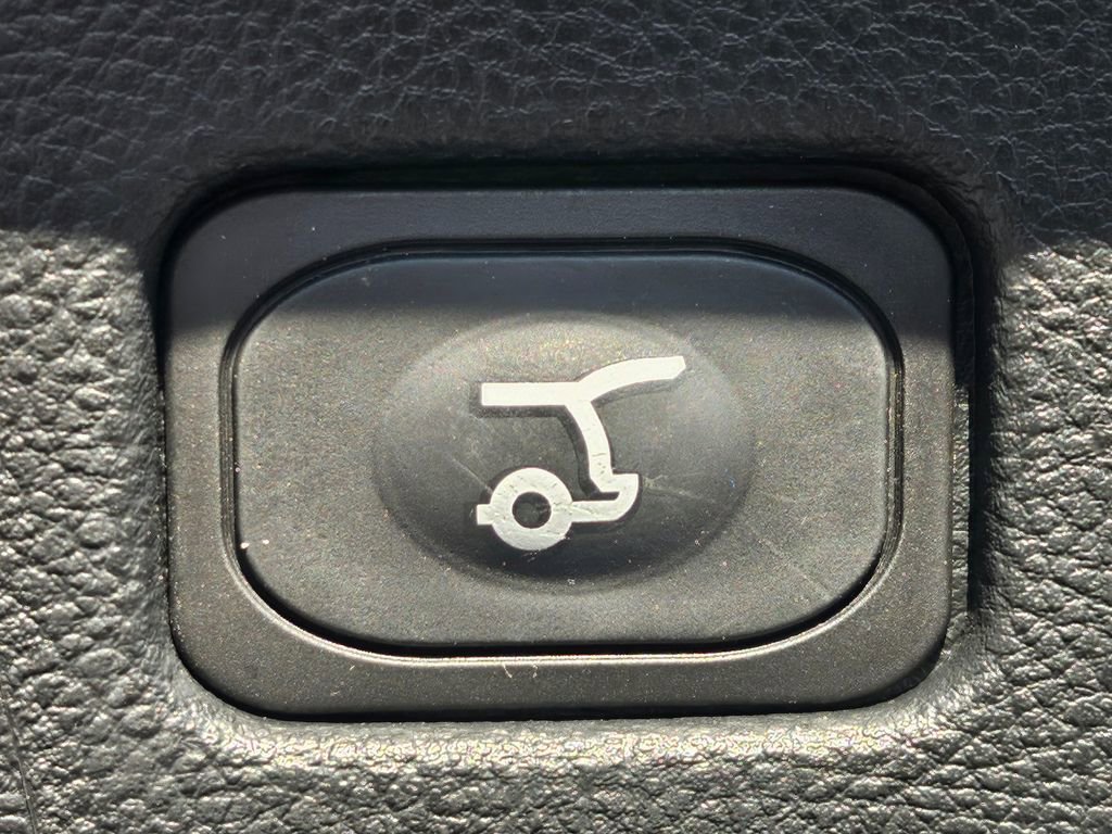 Certified 2024 Ford Edge SEL w/ Convenience Package image 26