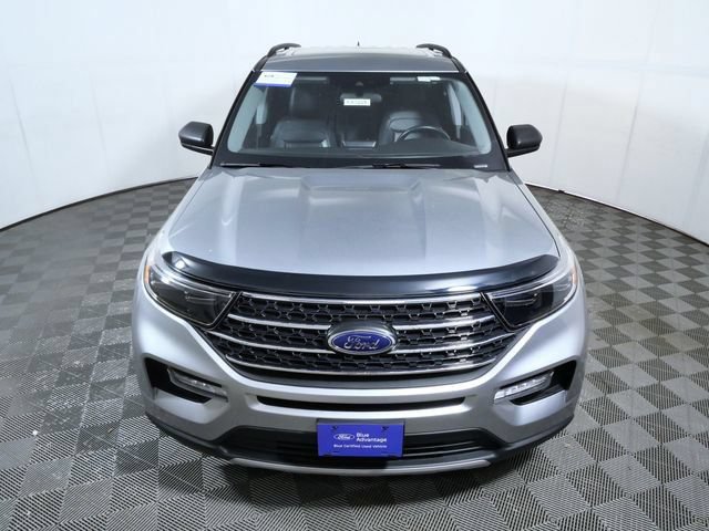 Certified 2024 Ford Explorer XLT w/ Equipment Group 202A AWD/4WD image 3