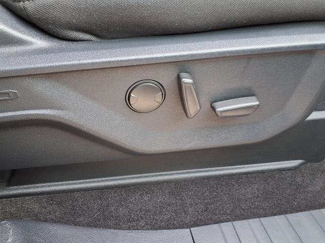 Certified 2022 Ford F150 XLT w/ Equipment Group 302A High image 27