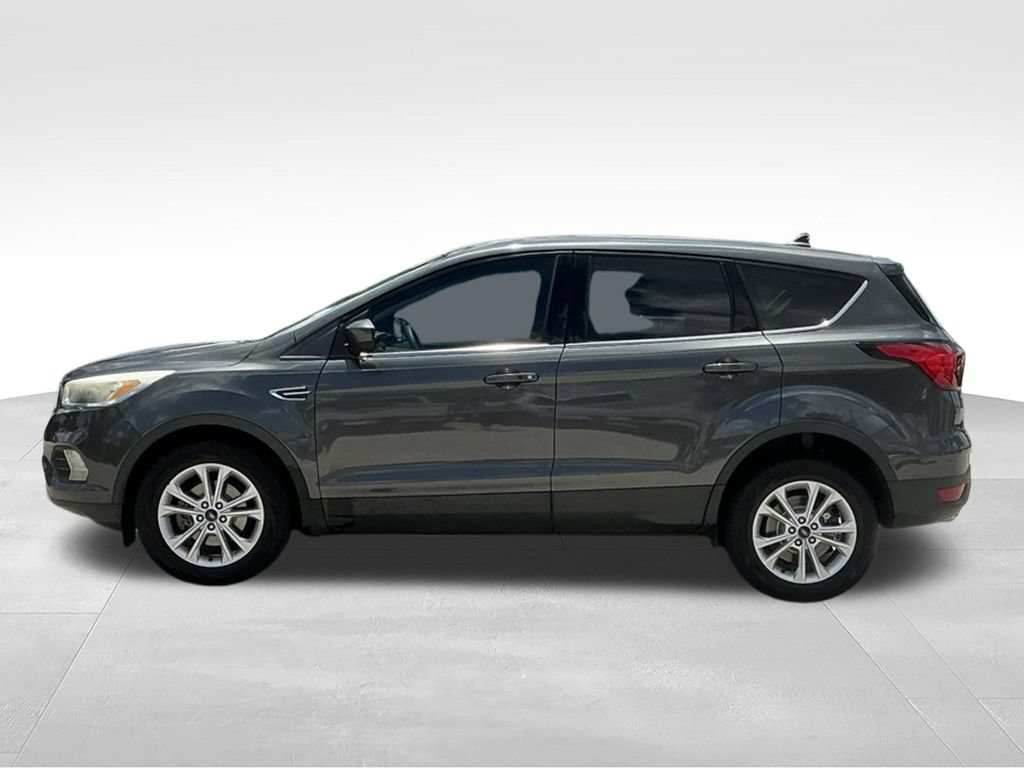 Certified 2019 Ford Escape SE FWD image 4