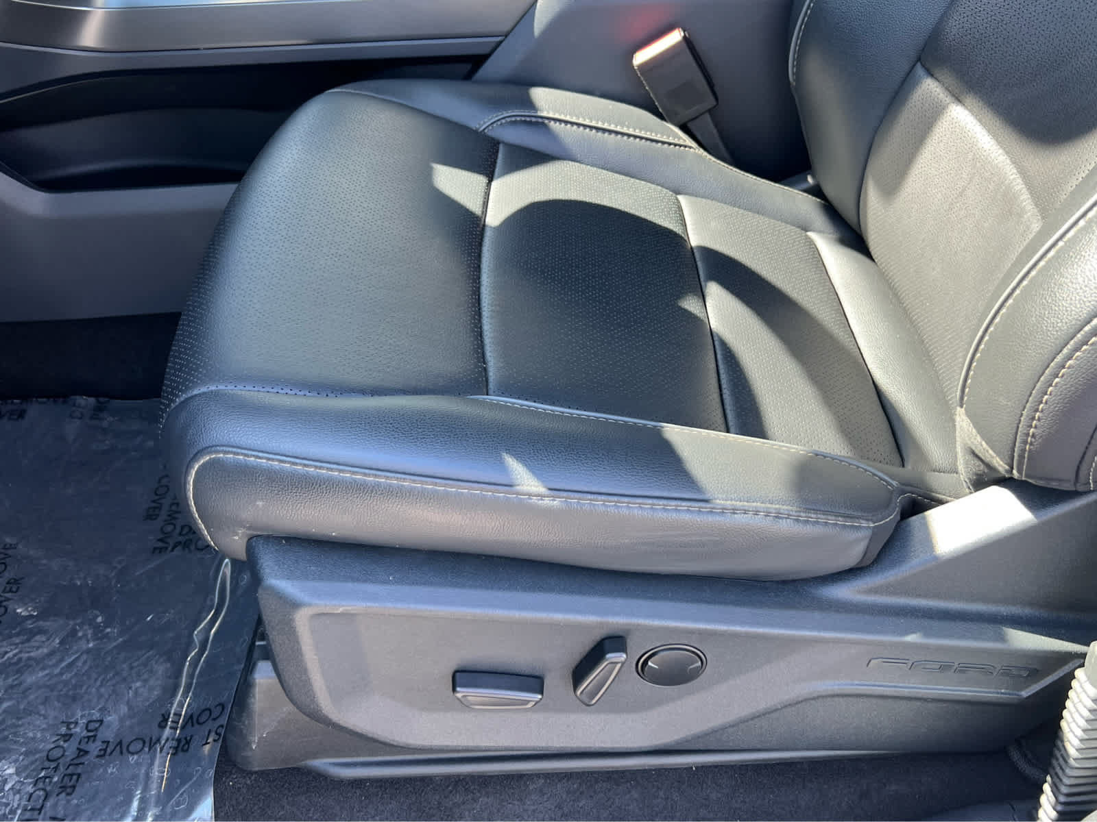 Certified 2025 Ford F150 Lariat AWD/4WD image 31