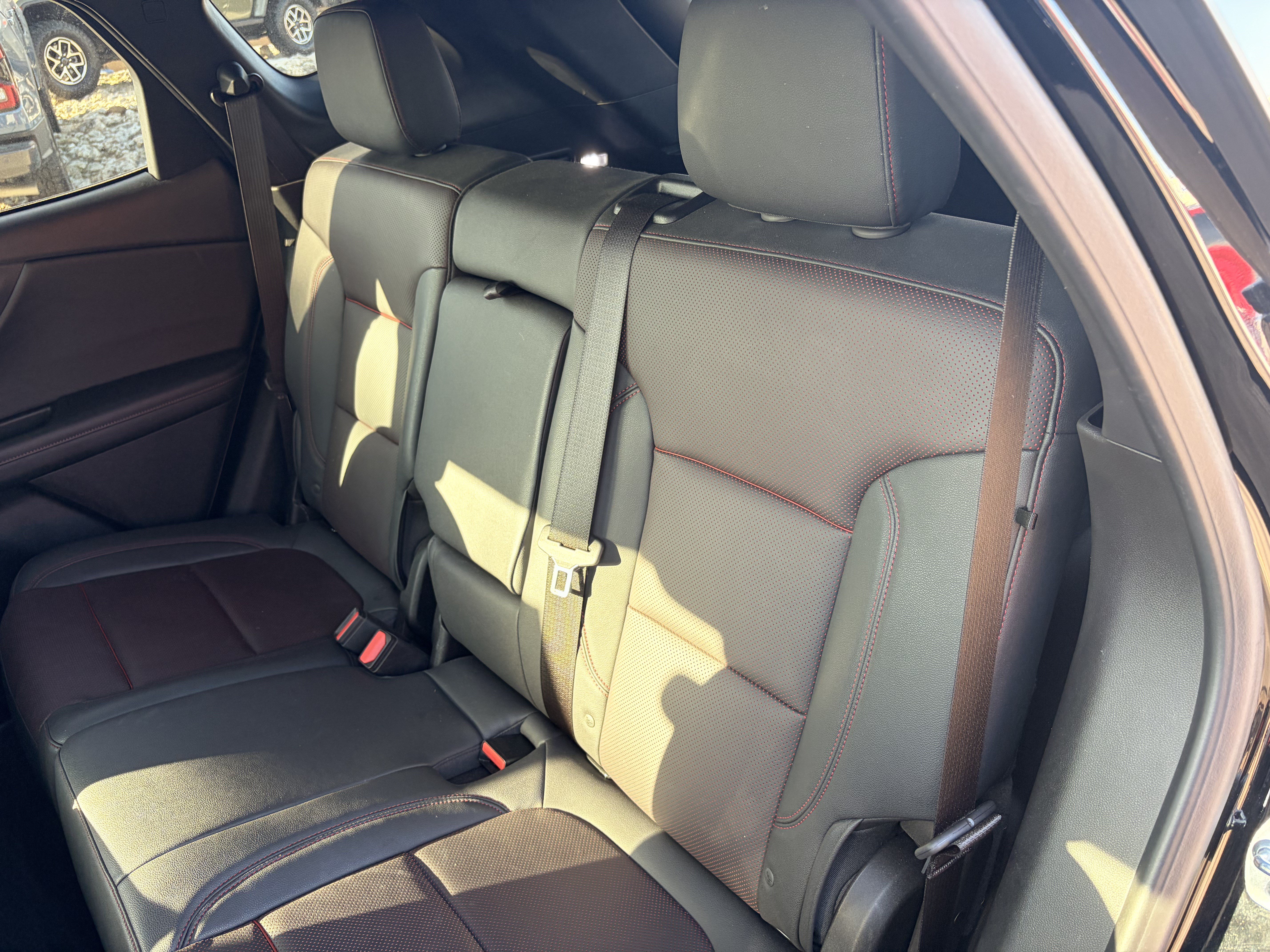 Used 2025 Chevrolet Blazer RS FWD image 14