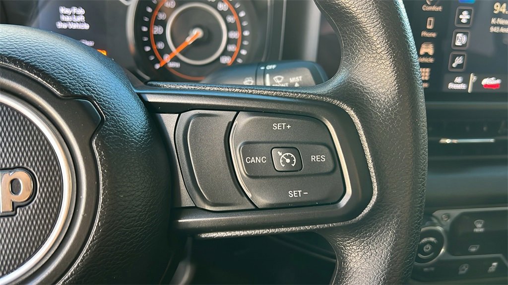 Used 2024 Jeep Gladiator Sport image 19