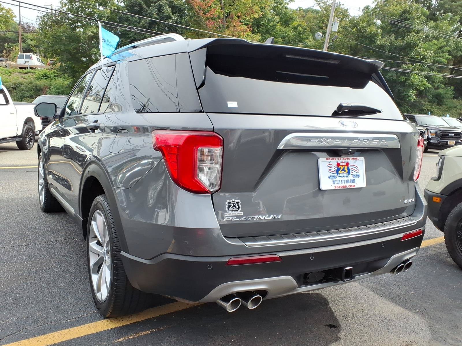 Certified 2023 Ford Explorer Platinum w/ Technology Package AWD/4WD image 6