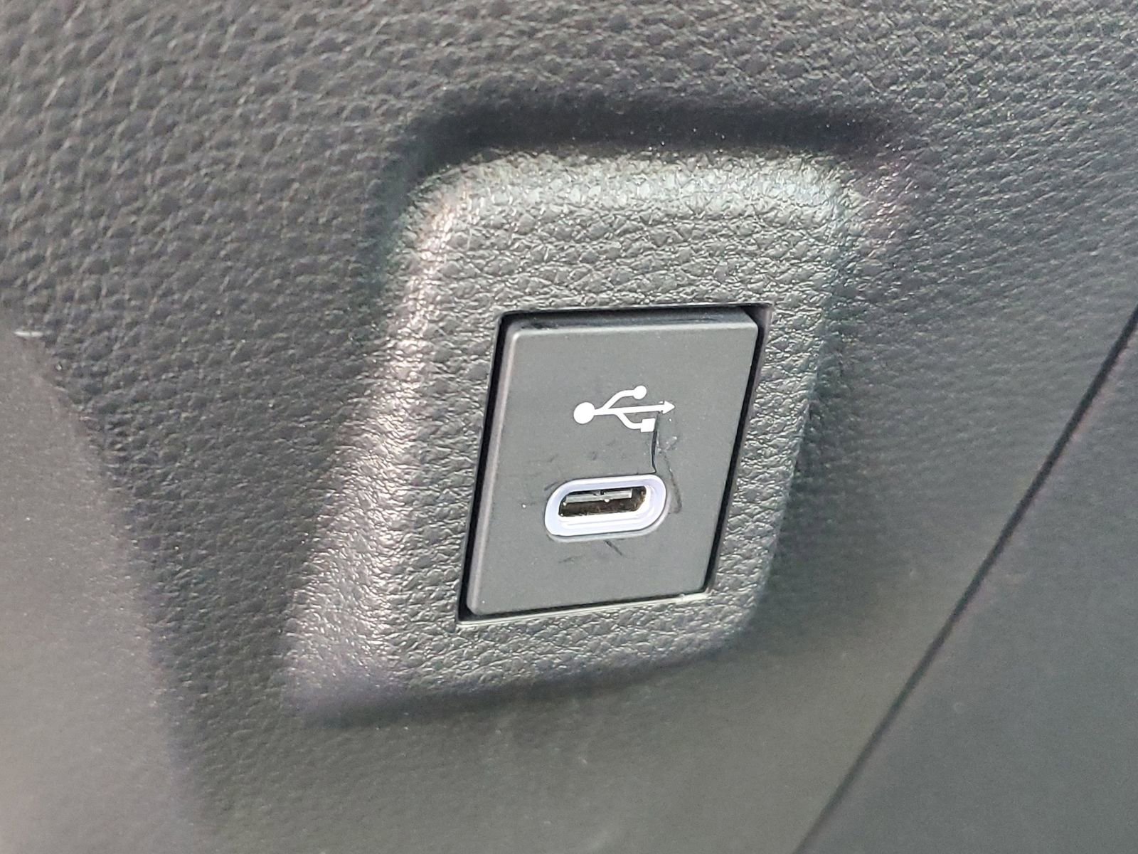 Used 2025 Toyota Corolla LE FWD image 25