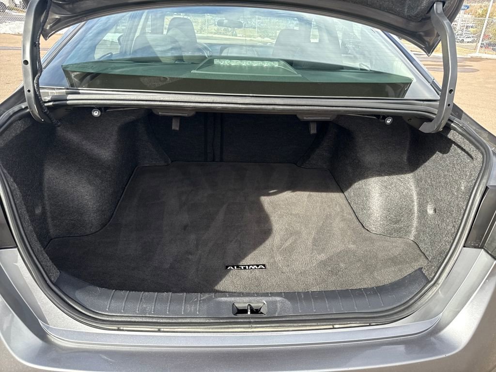 Used 2024 Nissan Altima 2.5 SV image 10