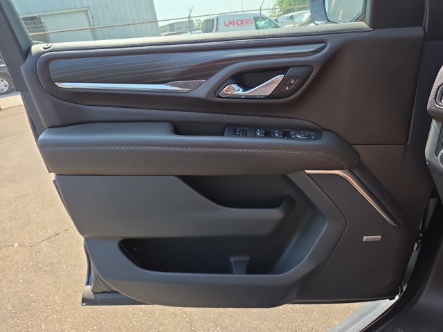 Used 2021 GMC Yukon Denali w/ Denali Premium Package AWD/4WD image 19