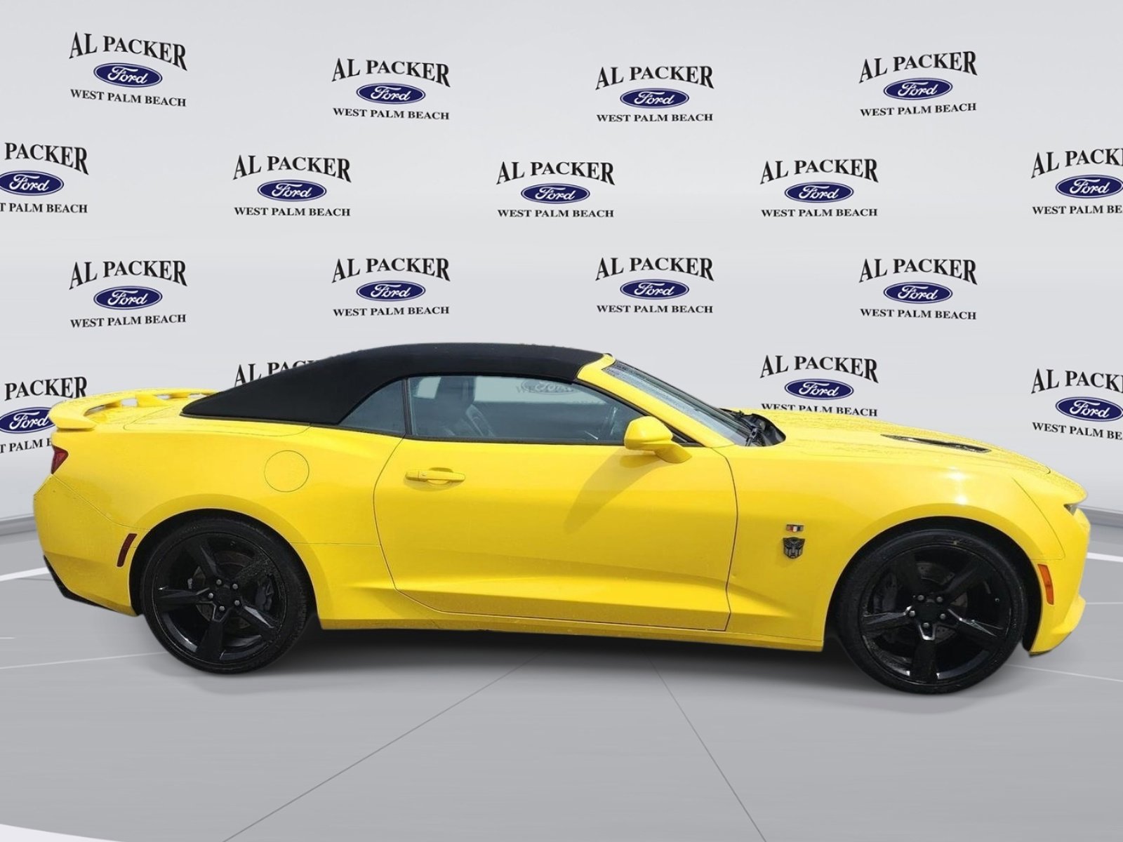 Used 2017 Chevrolet Camaro SS RWD image 6