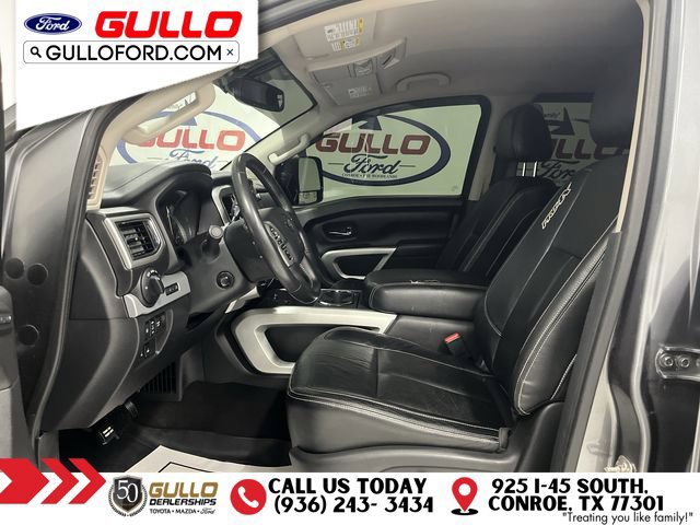 Used 2018 Nissan Titan PRO-4X w/ Pro-4x Convenience Package AWD/4WD image 30