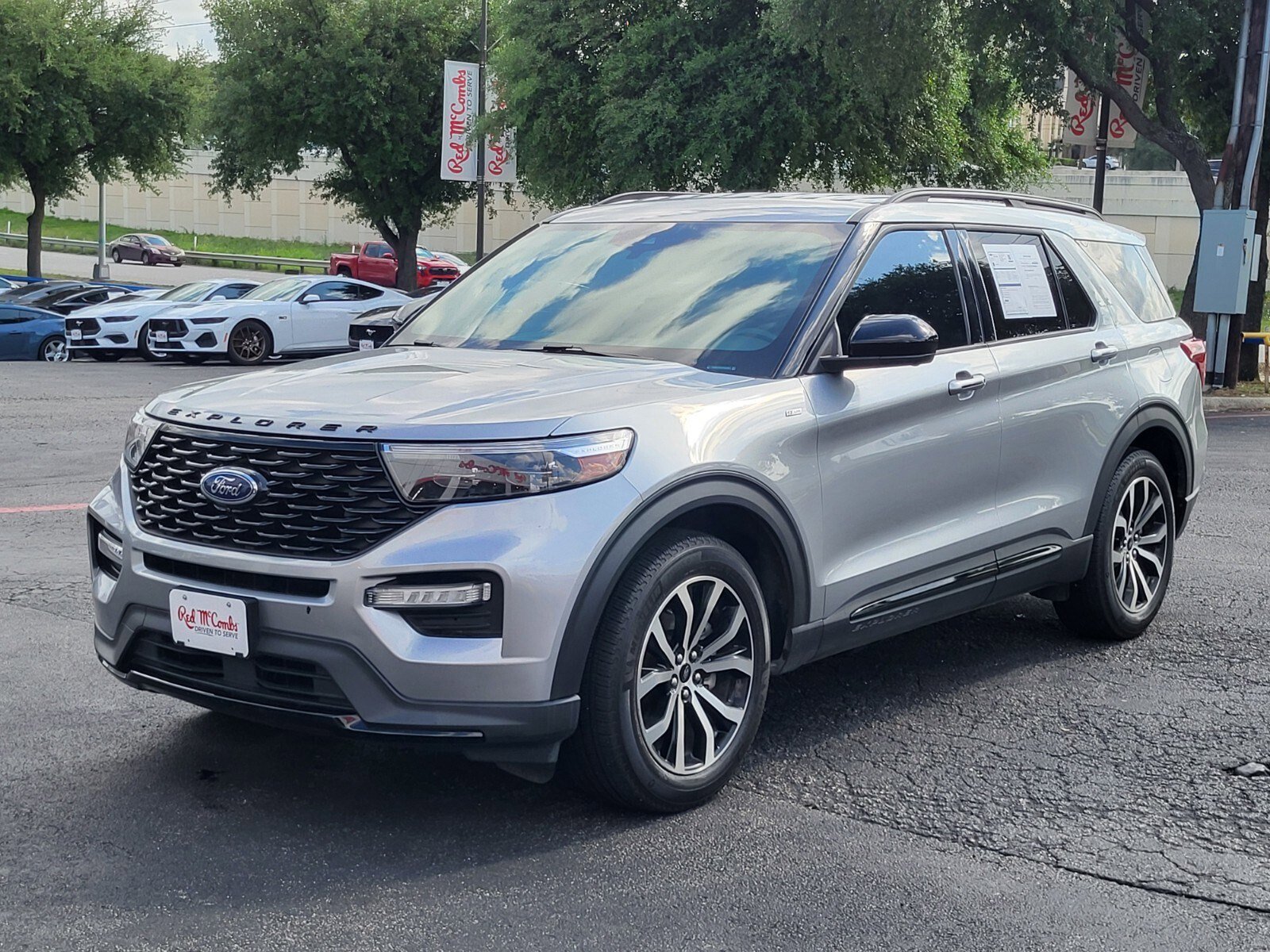 Certified 2023 Ford Explorer ST-Line w/ Class IV Trailer Tow Package RWD image 8