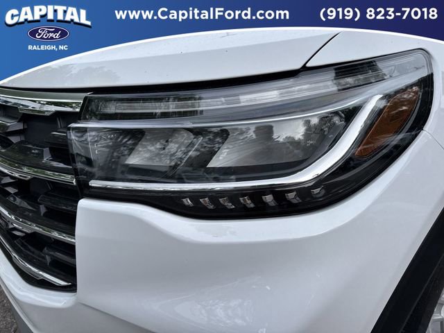 Certified 2025 Ford Explorer Active w/ Active Comfort Package RWD image 11