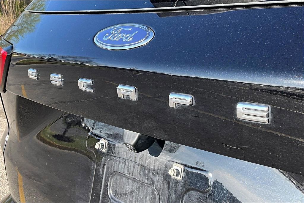 Certified 2023 Ford Escape ST-Line w/ Tech Pack #1 image 9