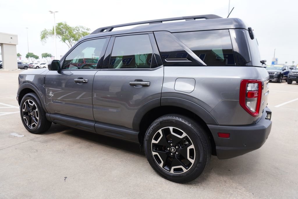Certified 2023 Ford Bronco Sport Outer Banks w/ Tech Package AWD/4WD image 4