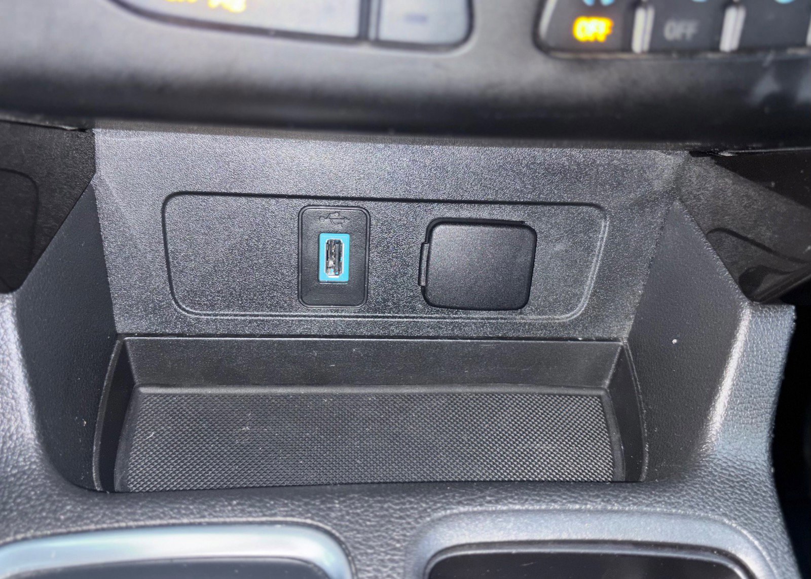 Certified 2019 Ford Escape Titanium image 42