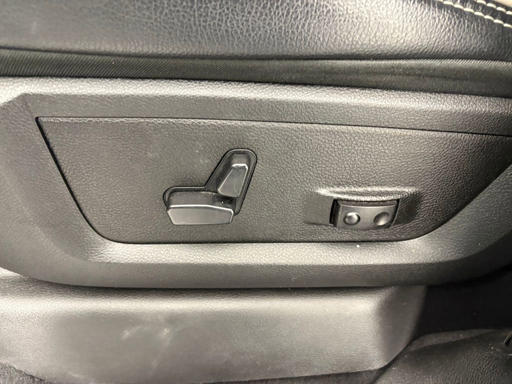 Used 2024 RAM 2500 Laramie image 15