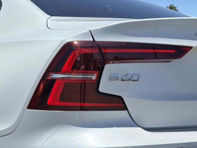 Used 2021 Volvo S60 T8 R-Design Expression w/ Advanced Package AWD/4WD image 7