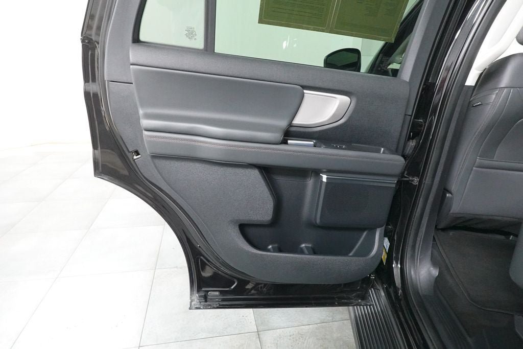 Certified 2025 Ford Expedition Active AWD/4WD image 28